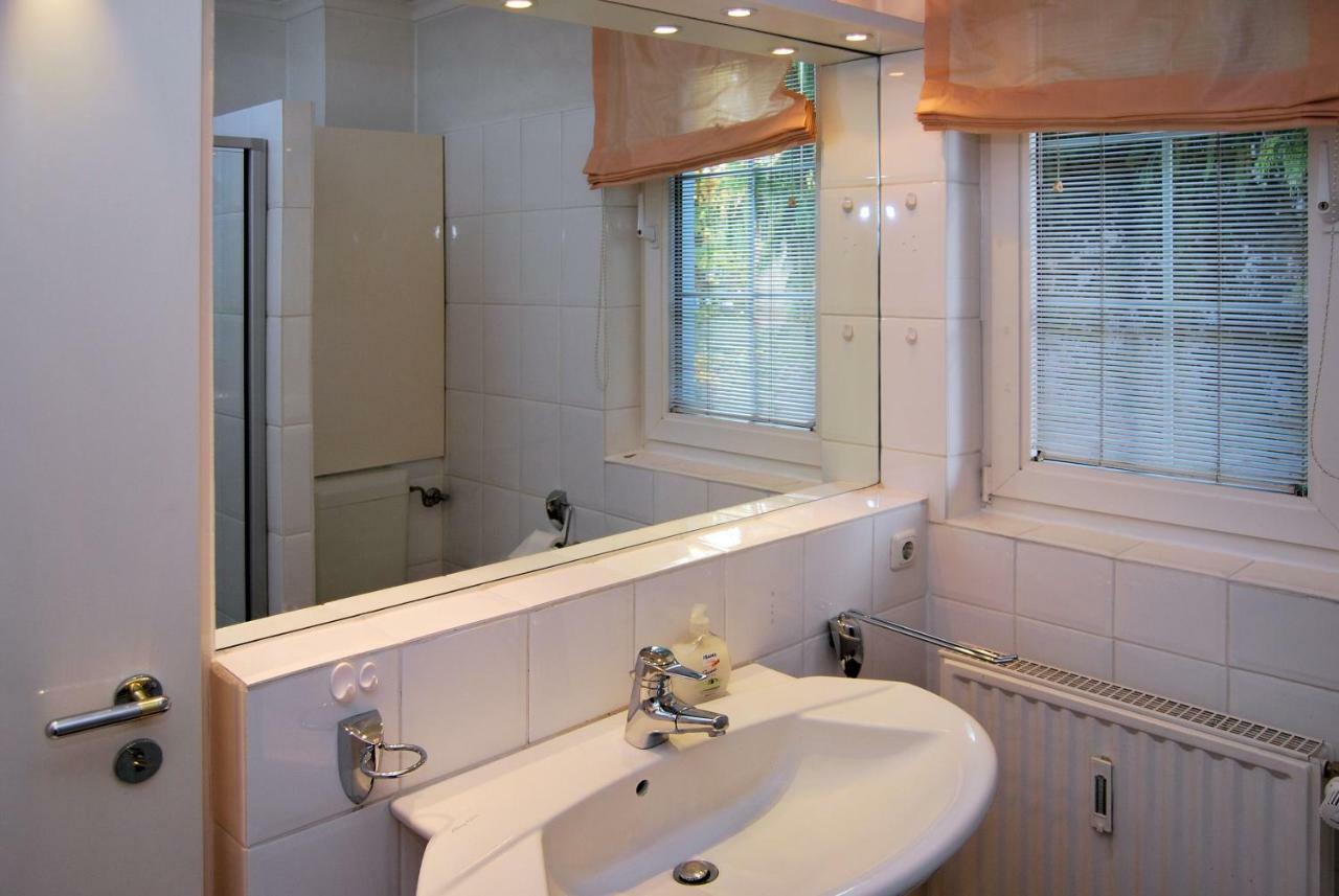 Stresemannstrasse 3 Apartment Lubeck Bagian luar foto